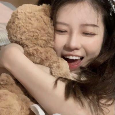 他不是我